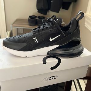 Womens nike air max 270